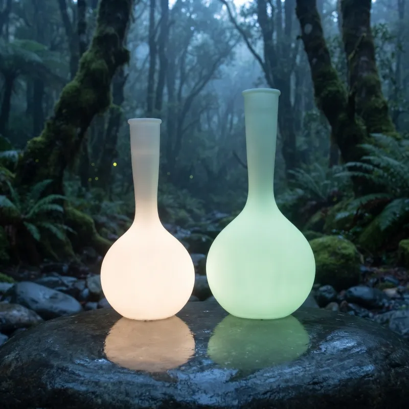 illuminated planters outdoor