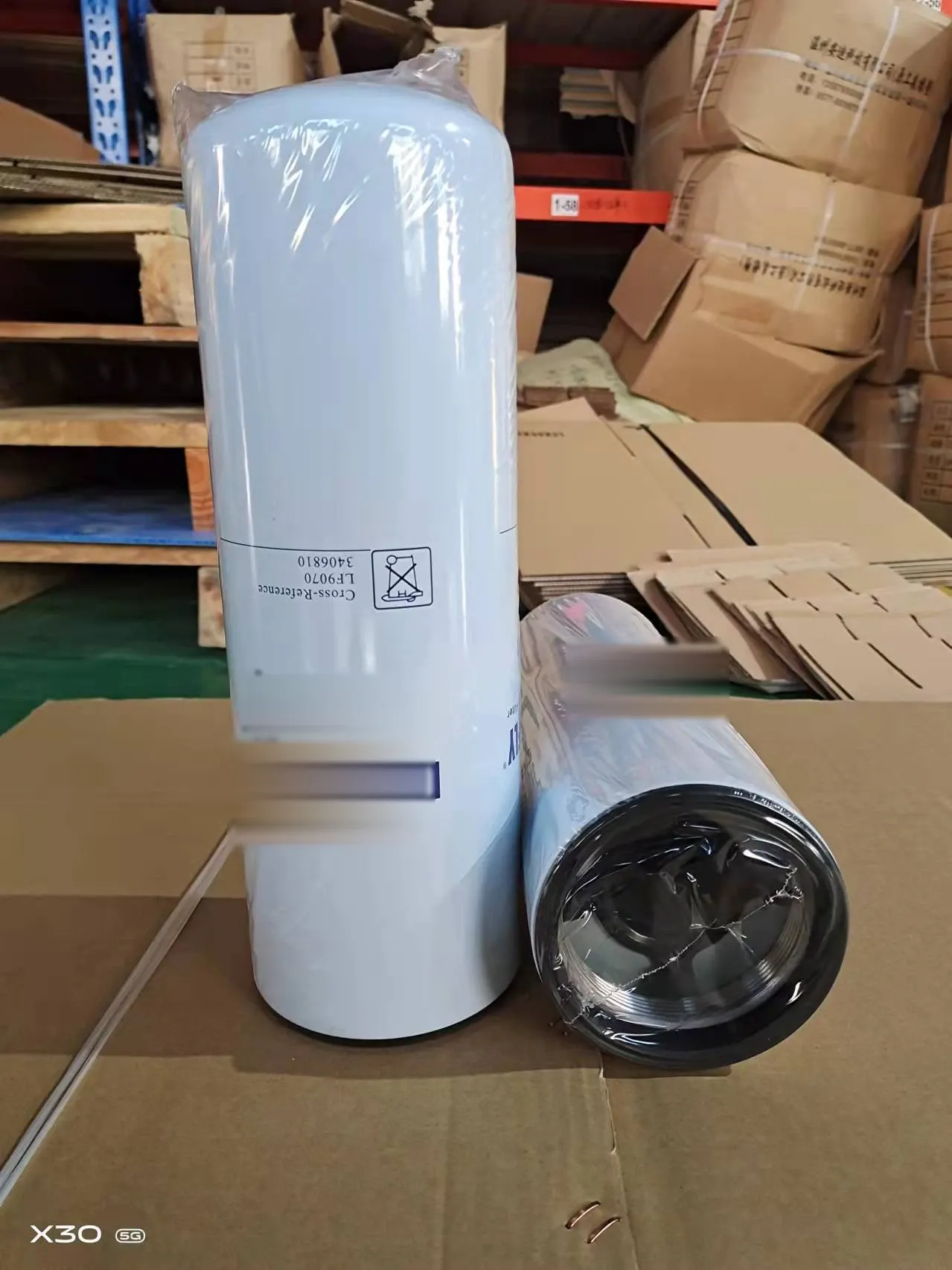 LF9070 replacement oil filter
