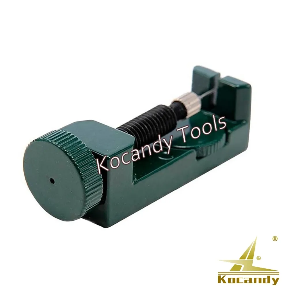 Green link remover body with an adjustable drum and pin in slot