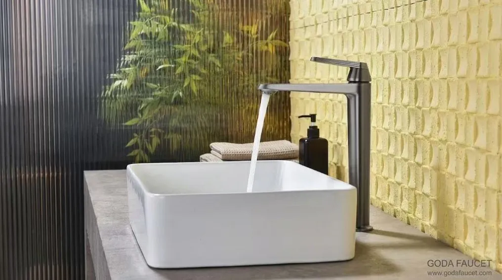 51034-modern-brass-tall-basin-faucet