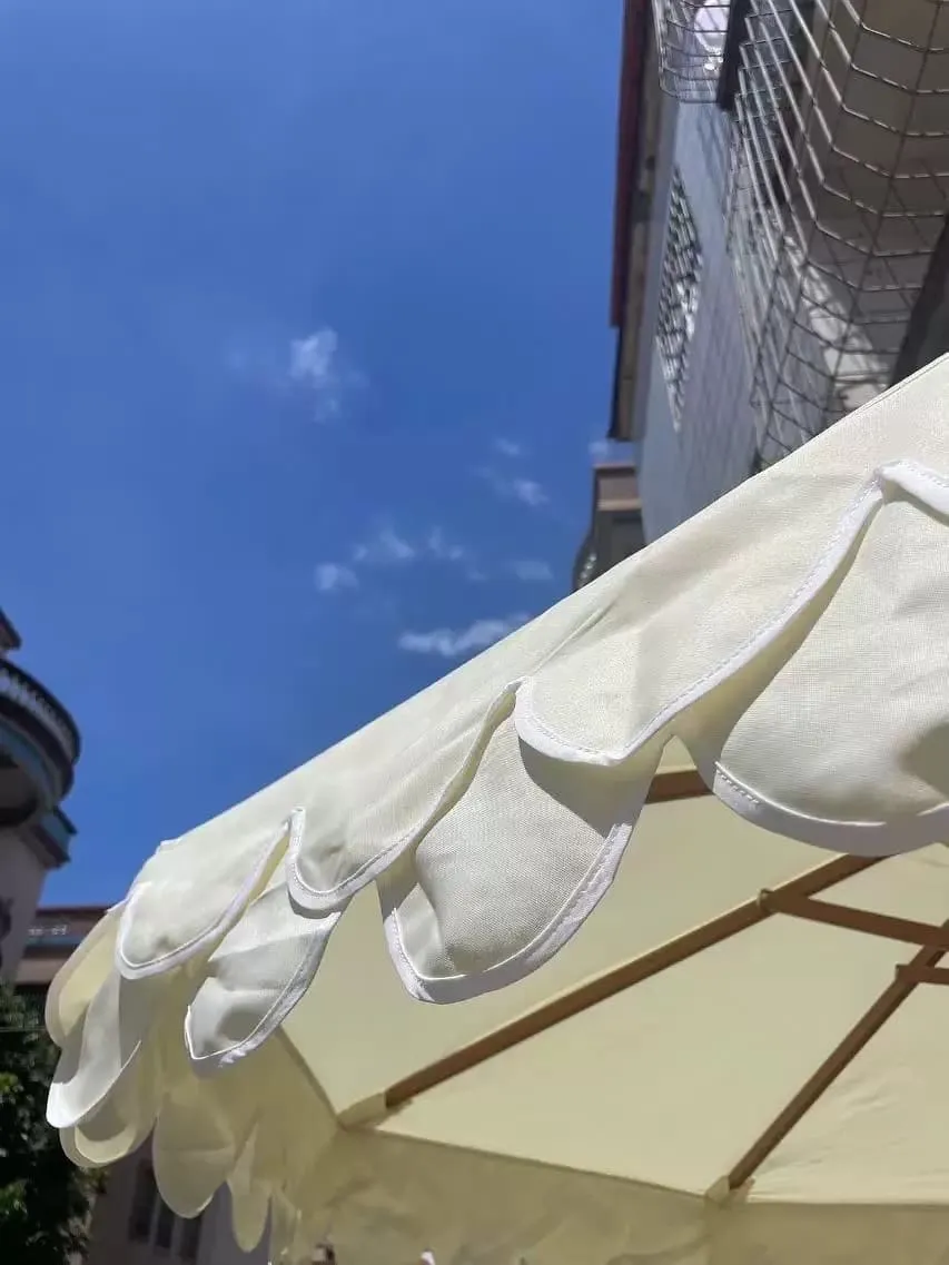 commercial-umbrella-fabric-detail