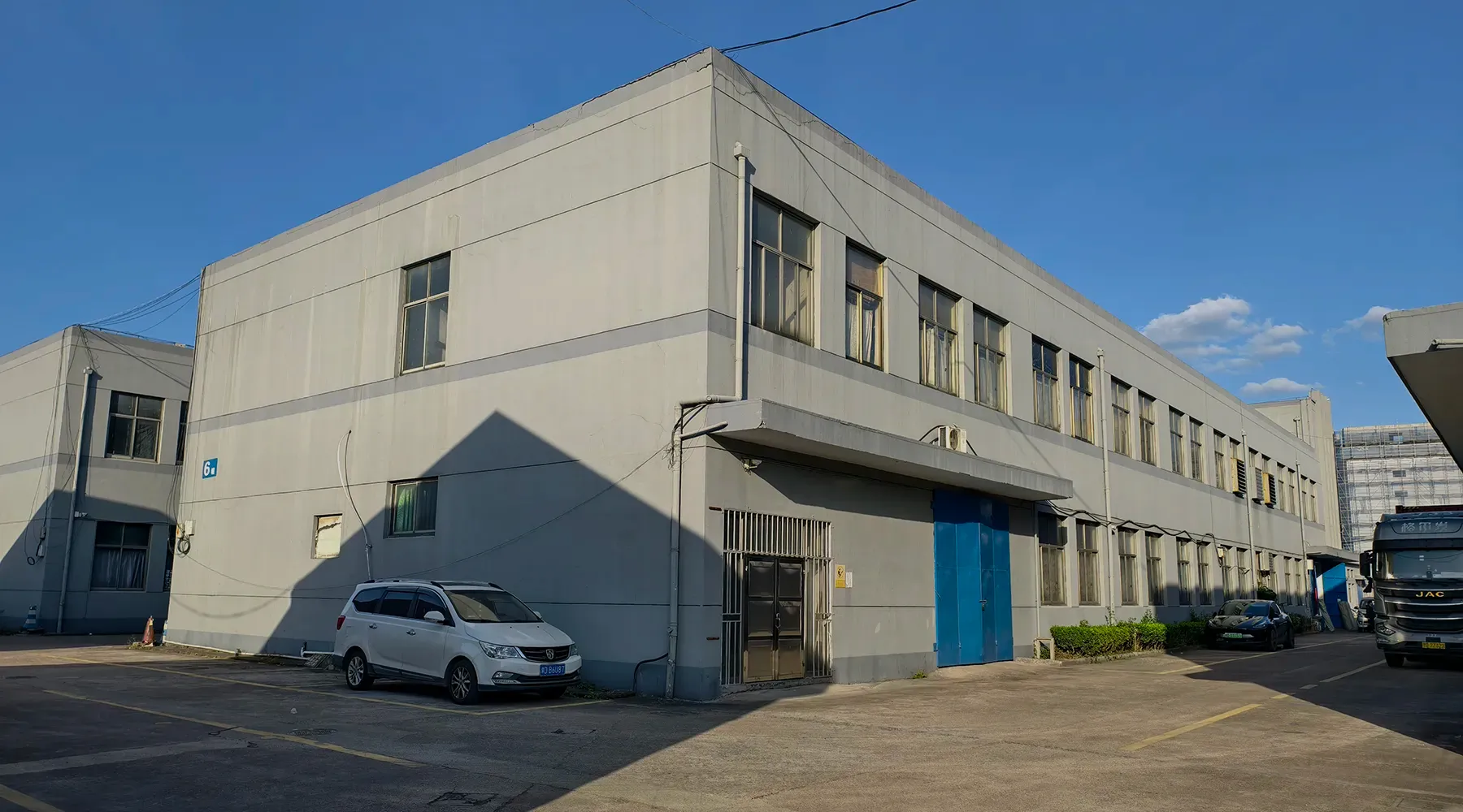 Idopets factory building in Shaoxing, China