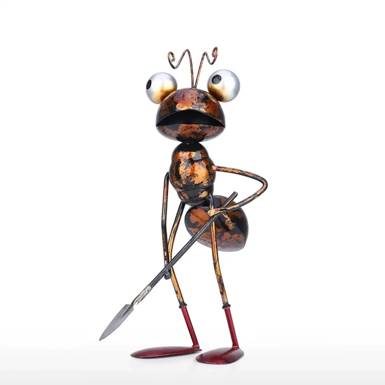 metal-ant-garden-statue-with-shovel-a303-3