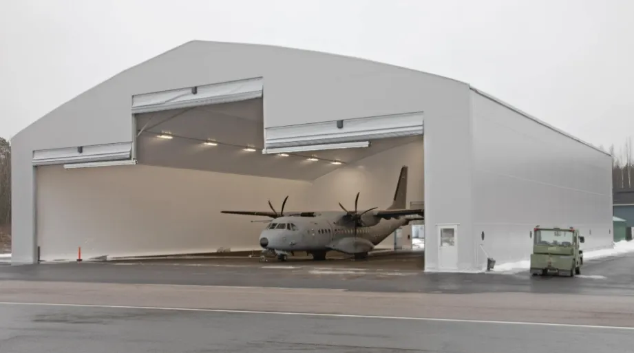 hangar-photo
