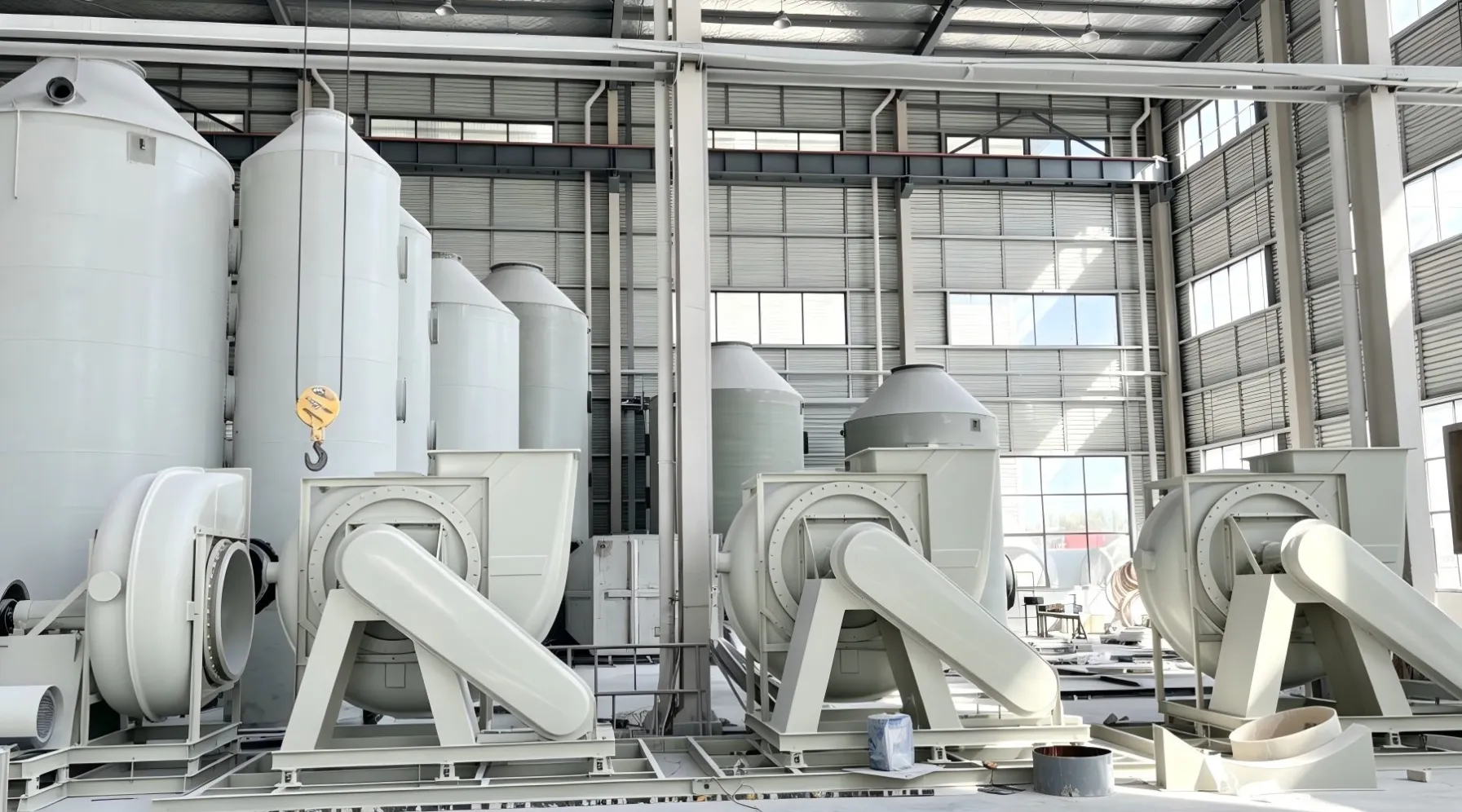 FRP tanks and FRP fans manufactured by the Nantong Yashi workshop.