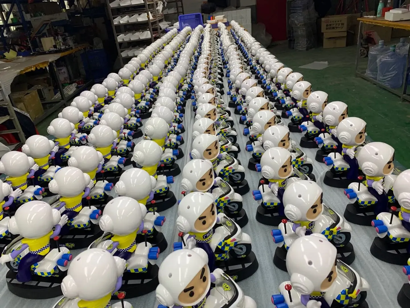 mixed-material-figure-production