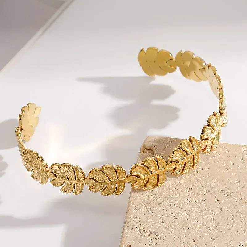 Ivanda Leaf Wreath Bangle Gold Stainless Steel CH1917 - view 03