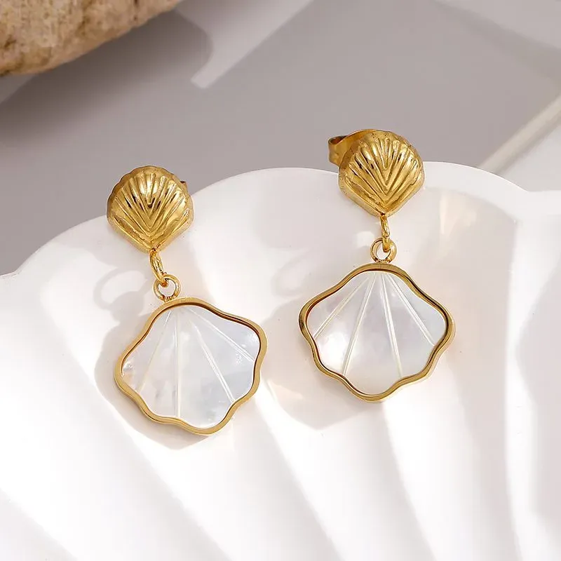 Ivanda Shell Stud Earrings Gold Stainless Steel CH1113 - view 03