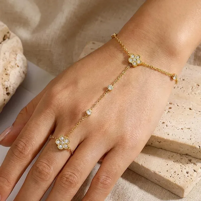 Ivanda Butterfly Pearl Hand Chain PVD 18K Gold Plated Stainless Steel CHOFS-0330-J-W - view 02