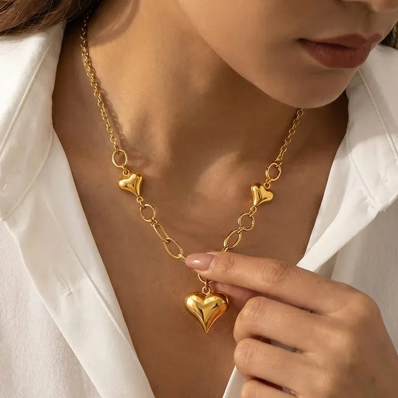 Ivanda Textured Bead Heart Curb Chain Necklace PVD 18K Gold Plated Stainless Steel CHOFXL-0500-J - view 02