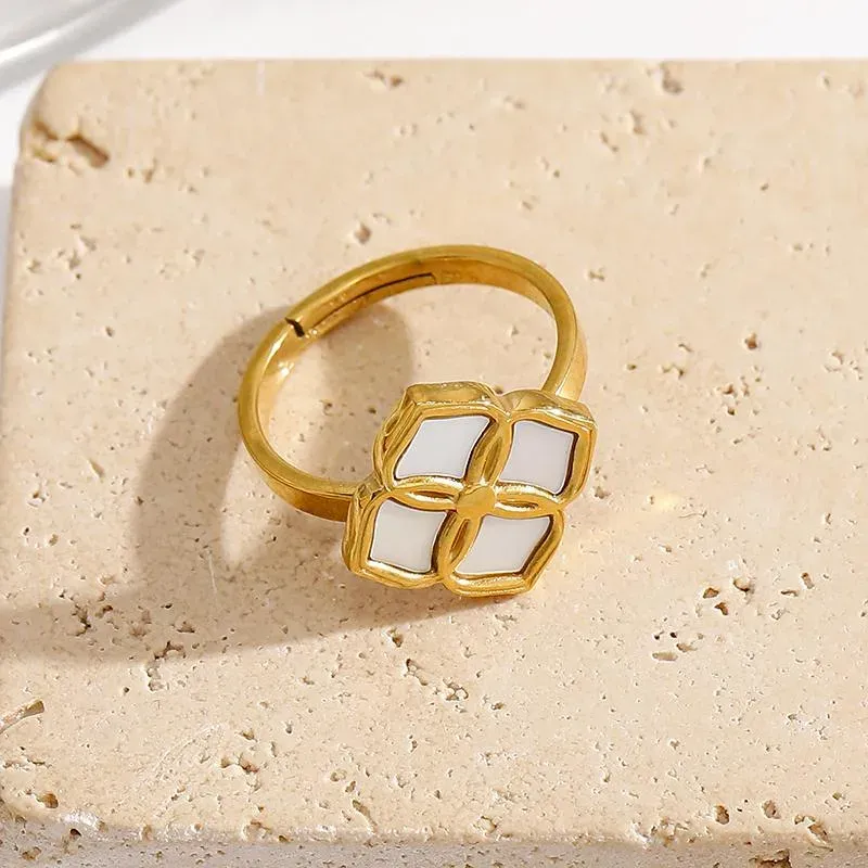 Ivanda White Enamel Four-Leaf Clover Ring PVD 18K Gold Plated Stainless Steel CH1921 - view 04