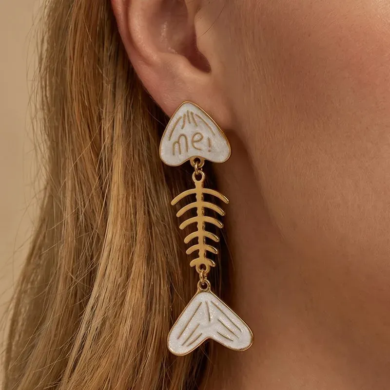 Ivanda Fishbone Drop Earrings White Enamel CHEH00801-1 - view 05