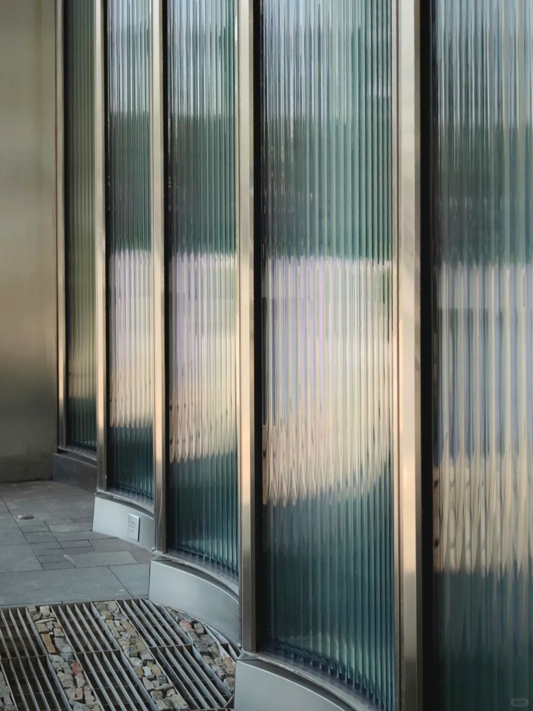reeded-fluted-glass3