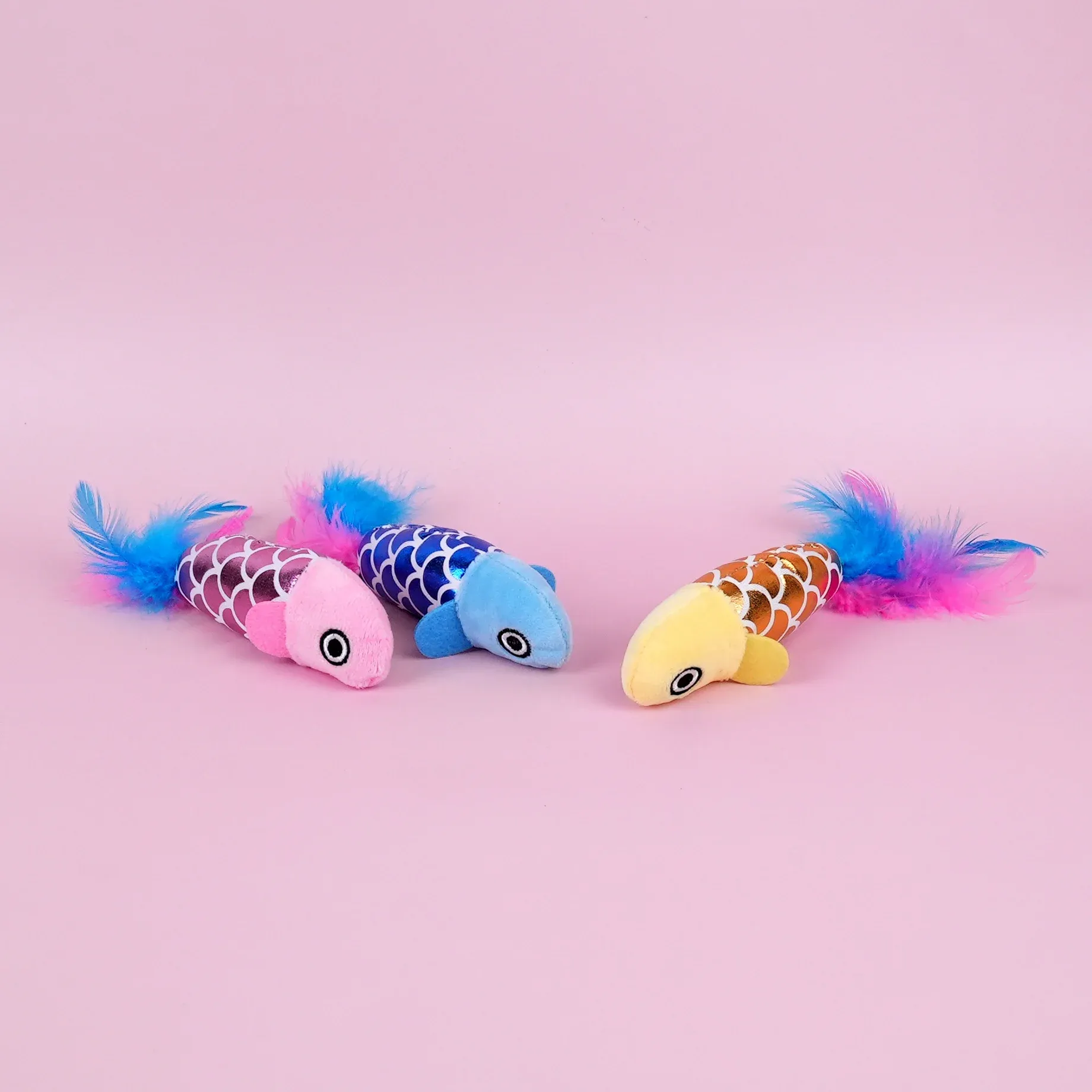 Plush Fish Cat Toys with Feather Tail - photo 1