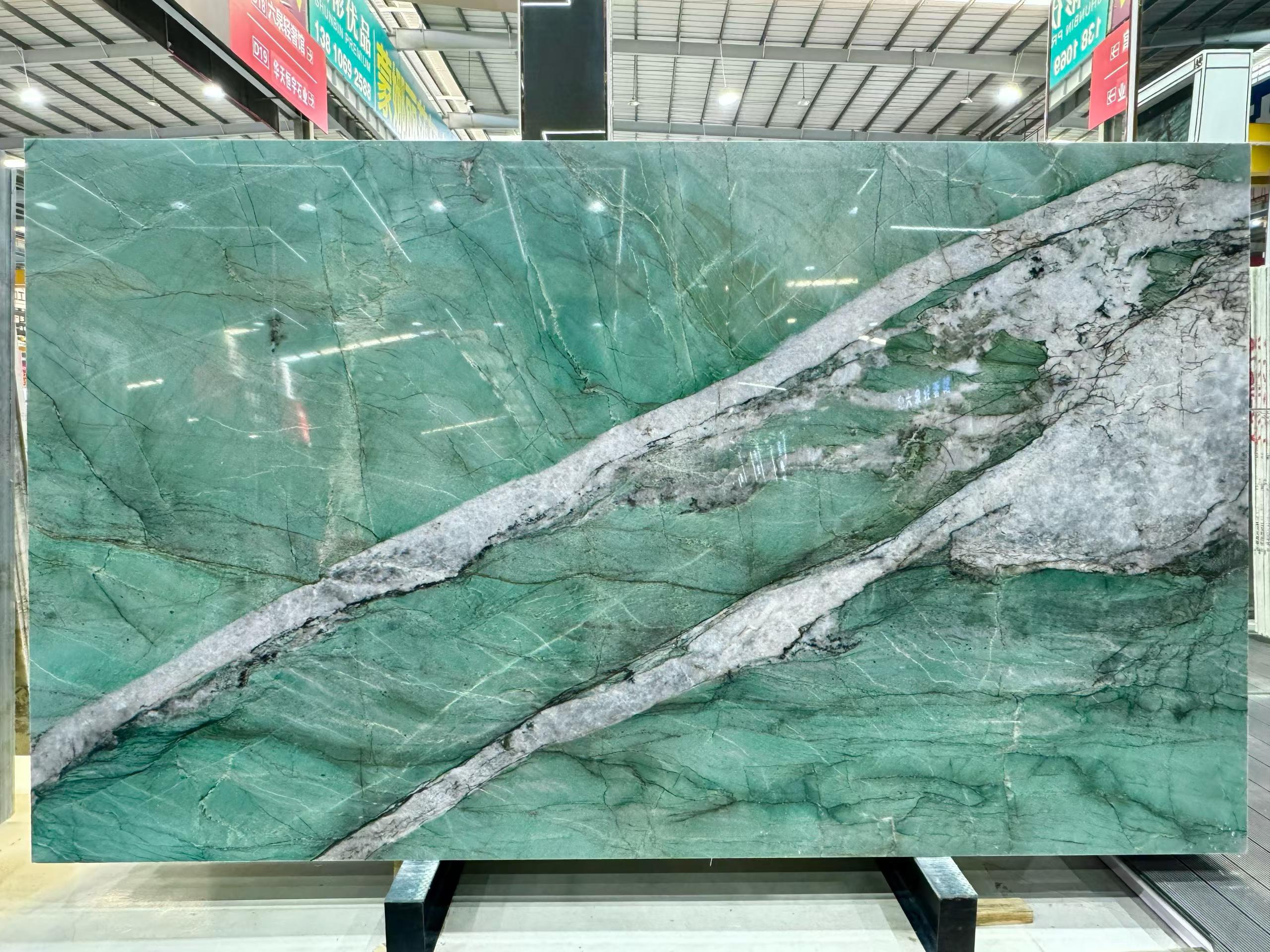 Royal Green luxury slab from xmtaiyistone (1)