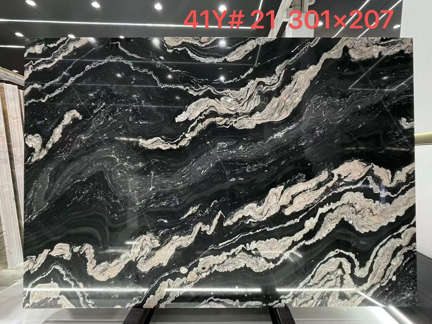 Cosmic Black from xmtaiyistone (1)