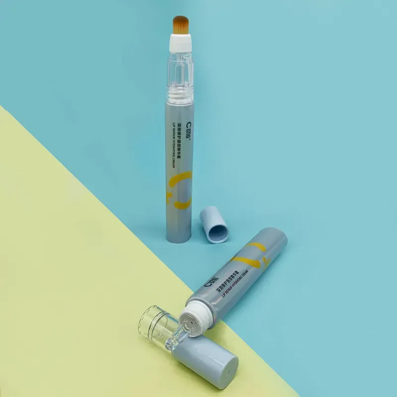 Logo 10ML 20ML Plastic Cosmetic Eye Cream Tube With Brush Lipstick Tube Essence
