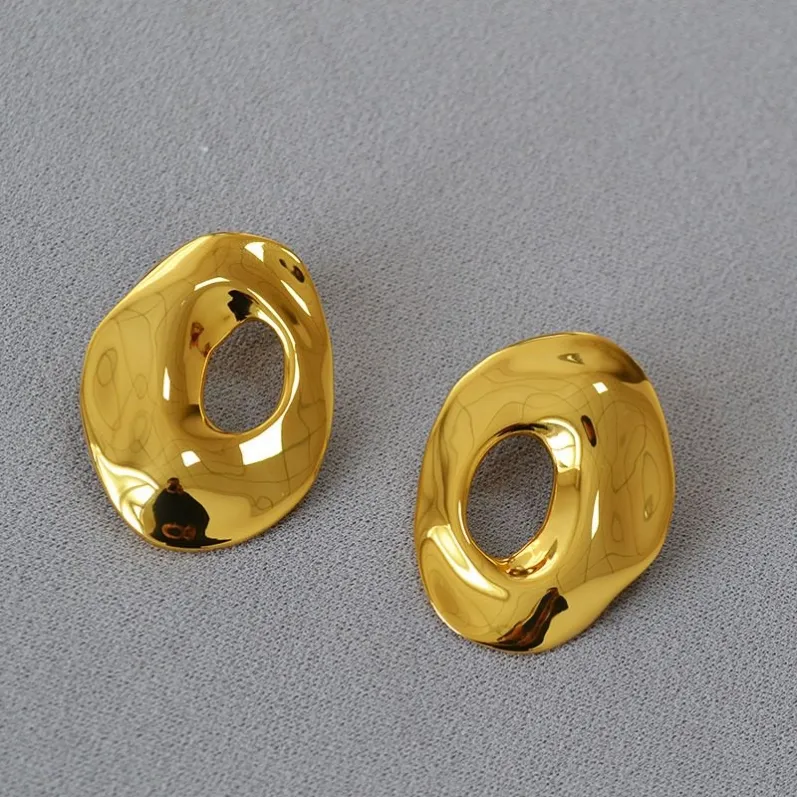 earrings_irregular_metal_02.webp