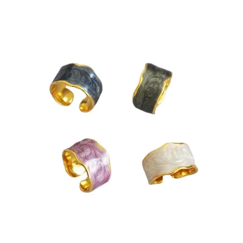 rings_enamel_icecream_05.webp