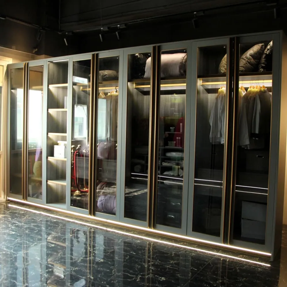 Custom built-in modern wardrobe manufactured by China wardrobe factory