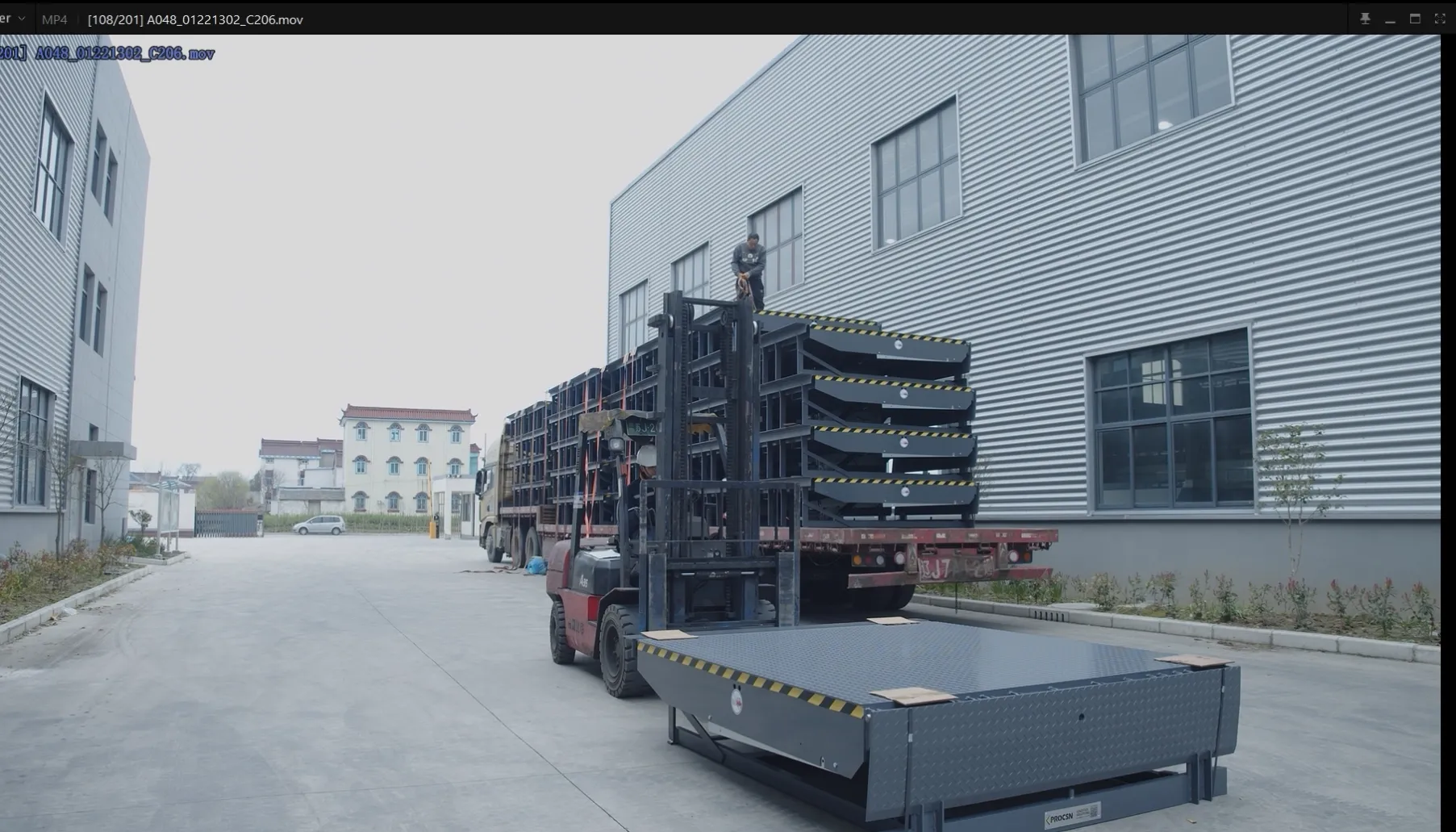 Dock Leveler
