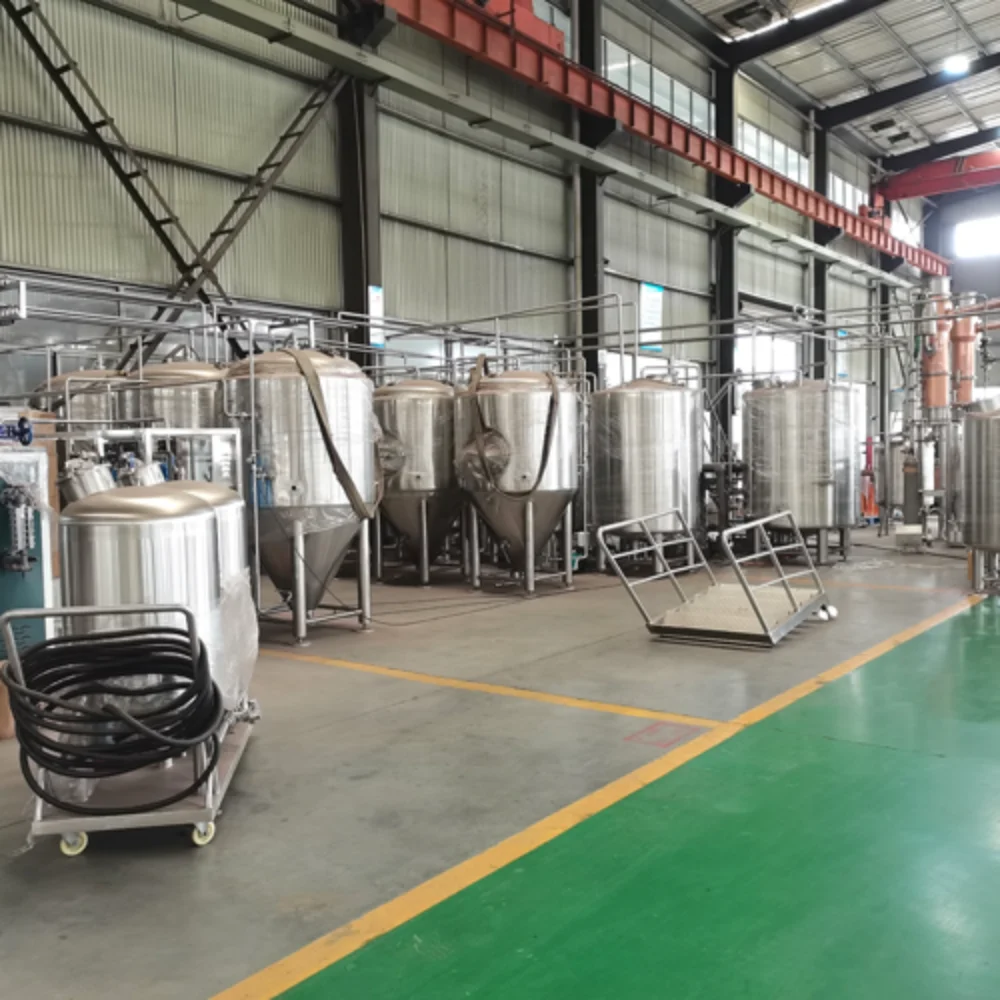 multiple-conical-fermenters-for-whiskey-wash_WH_1000x1000px