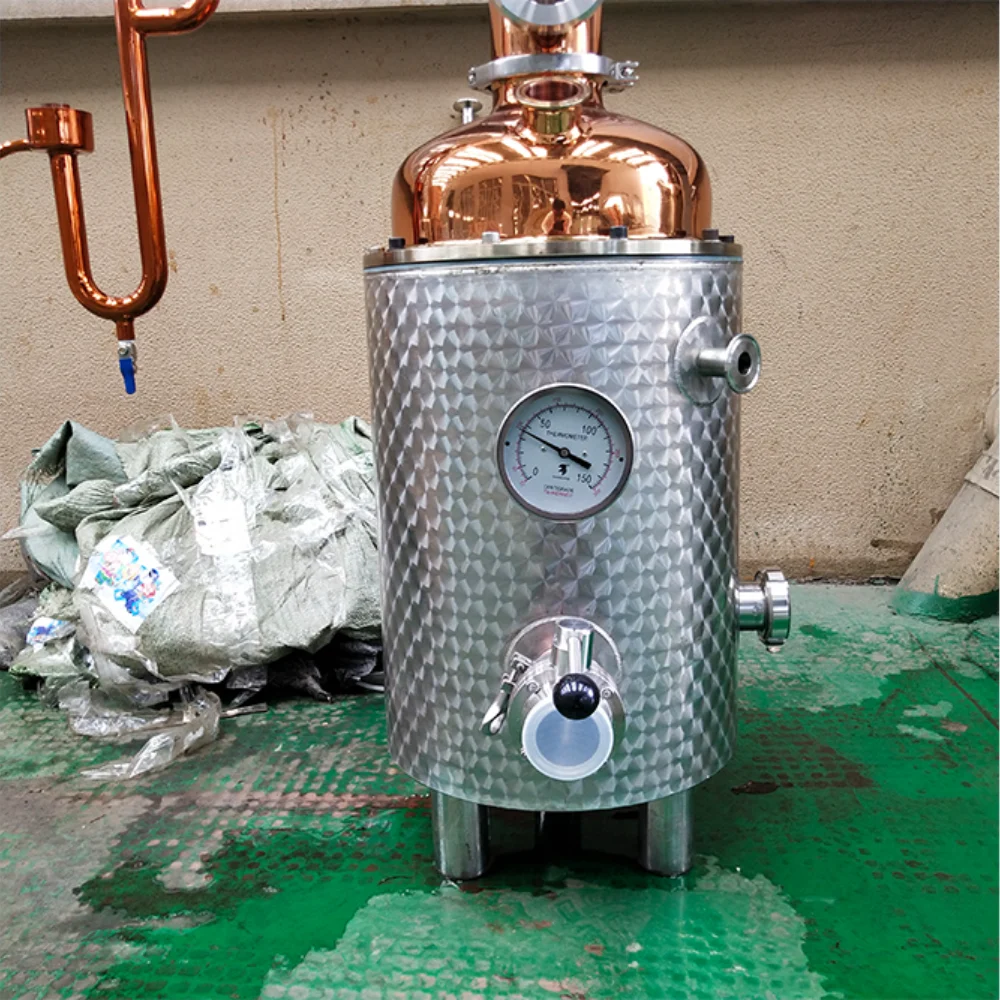 jacketed-distillation-kettle-with-digital-temperature-monitoring-detail_WH_1000x1000px