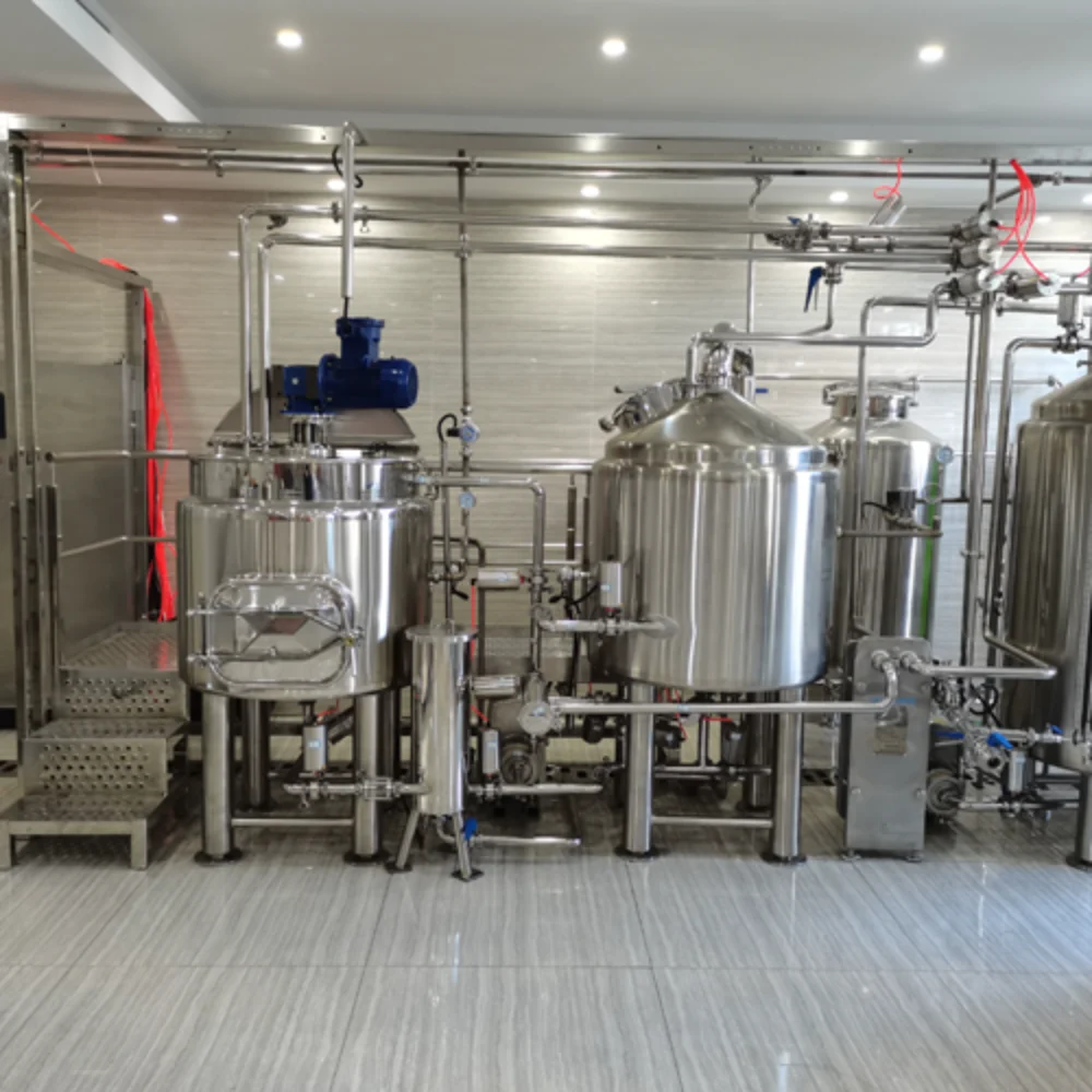 craft-brewhouse-with-mash-tun-and-kettle_WH_1000x1000px