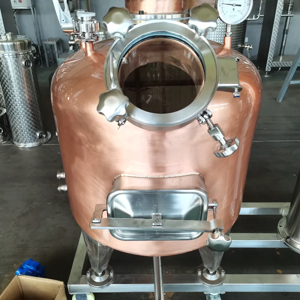 200l-copper-pot-still-manway-observation-port-closeup-10