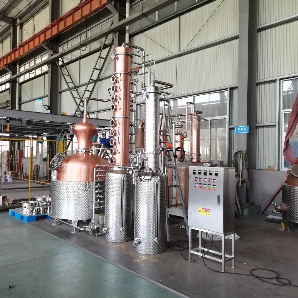1000‑liter‑red‑copper‑distiller‑complete‑distillation‑system‑industrial‑alcohol‑still‑plant‑side‑view‑2
