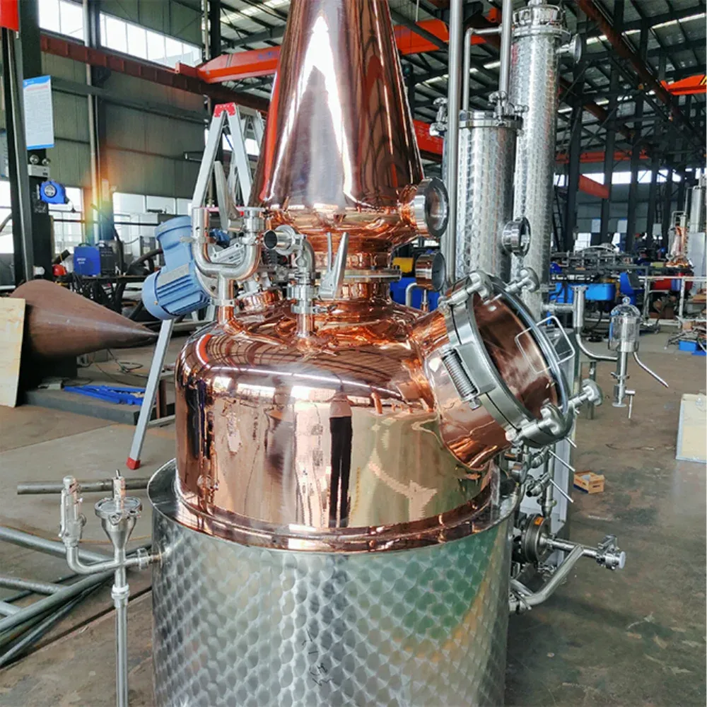 tgd-g300-300l-gin-still-copper-pot-closeup