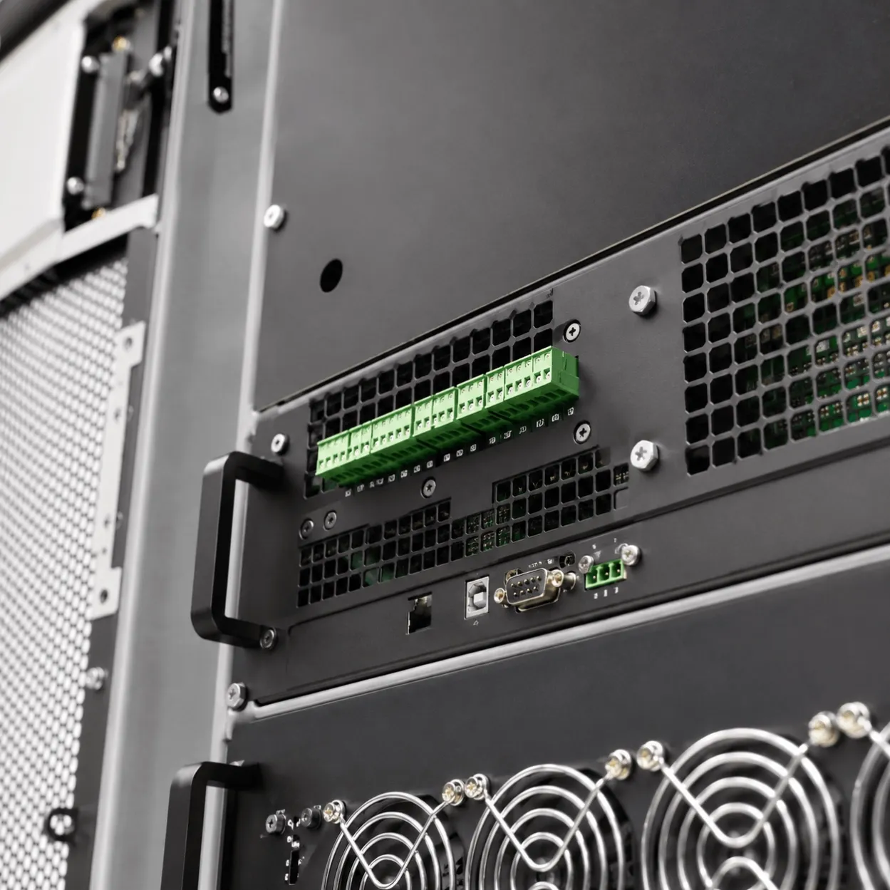 Modular UPS Systems(3)