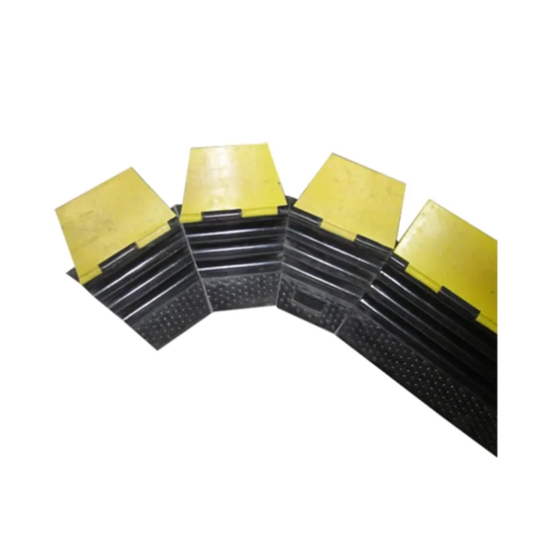 4 Channel Cable Ramp Corner 01