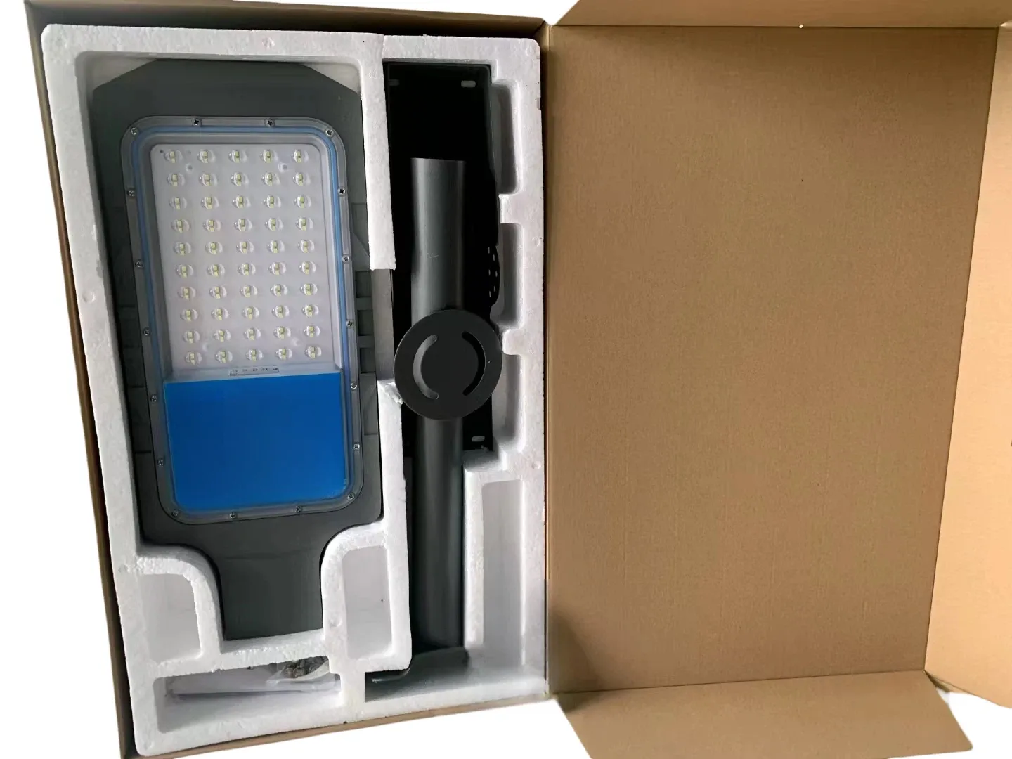 split-solar-street-light-package