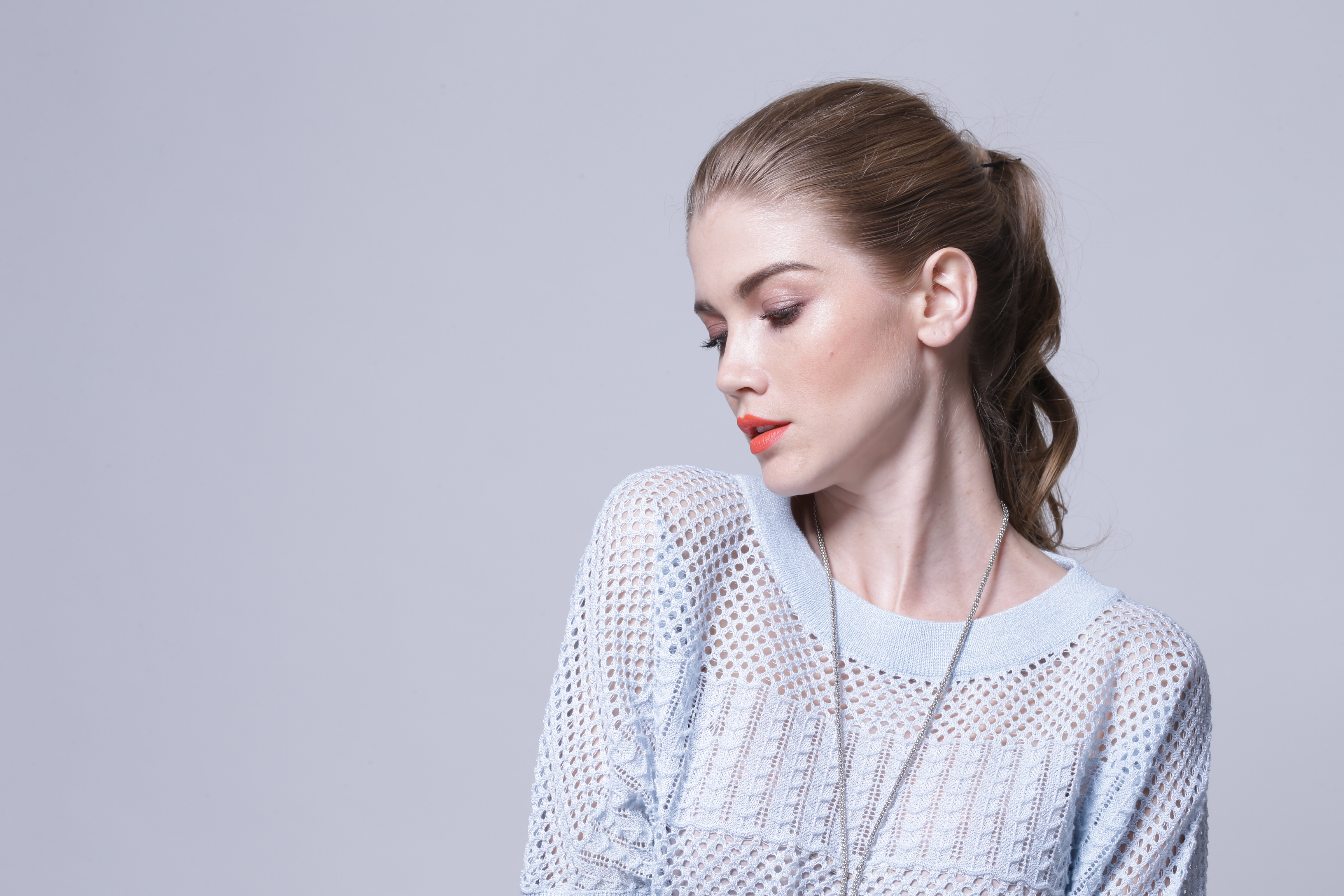 Close garment angle illustrating stitch finish on pullover IMP112