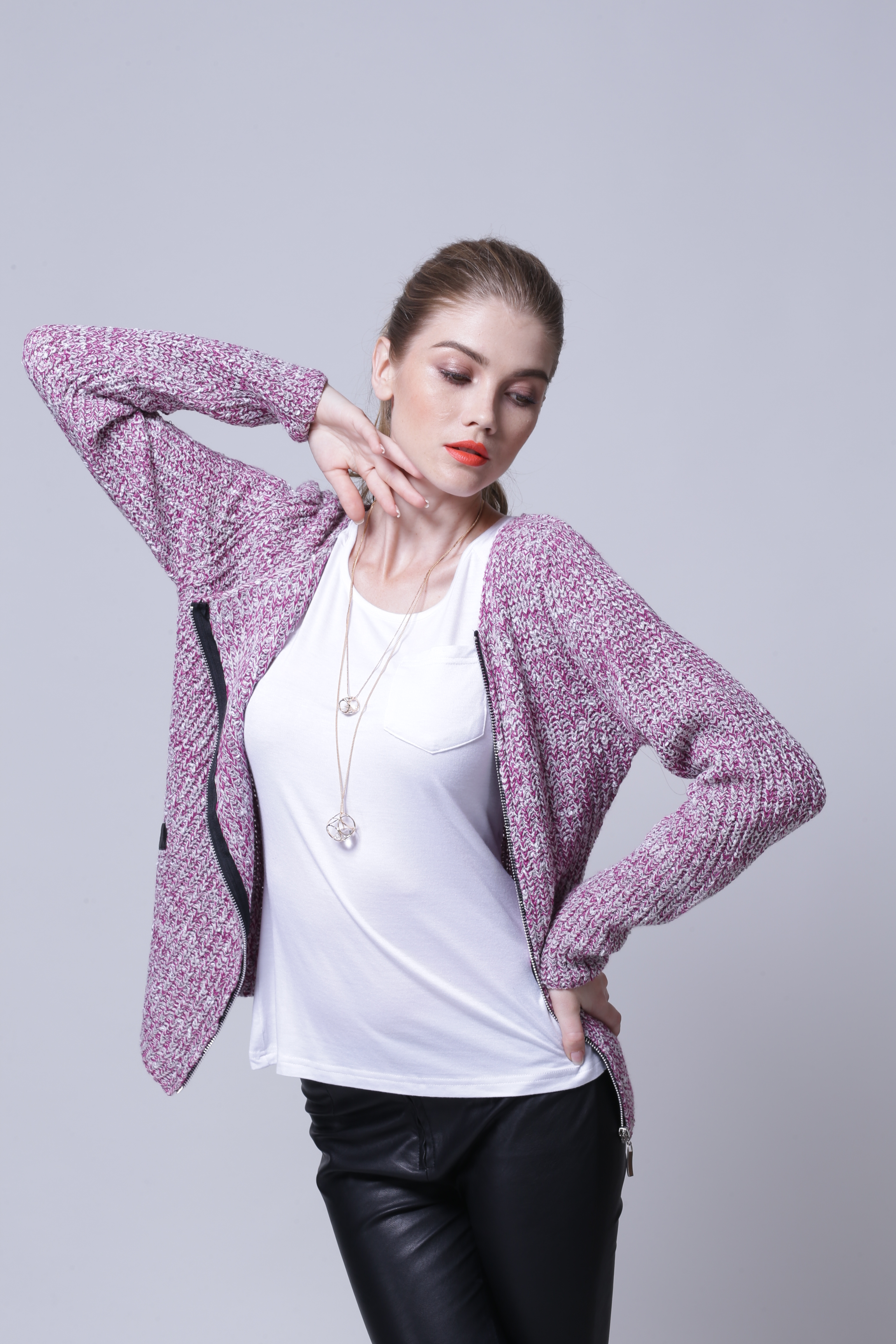 Layered styling profile of women's knitted cardigan IMC107 for retail