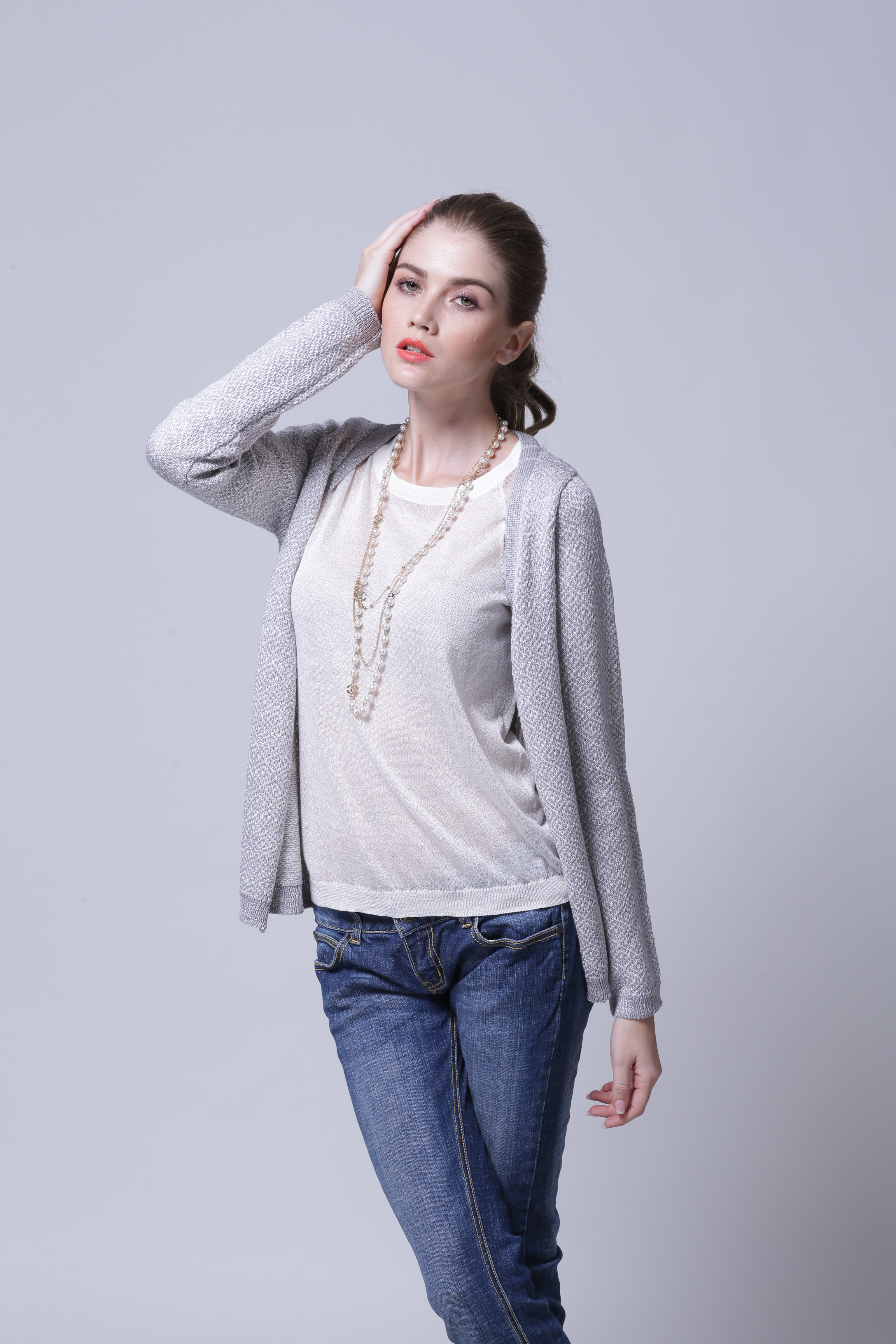 Complete coordinated layering look with women's cardigan IMC109