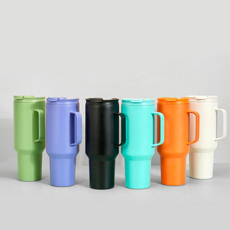 Universal Vacuum Travel Mug