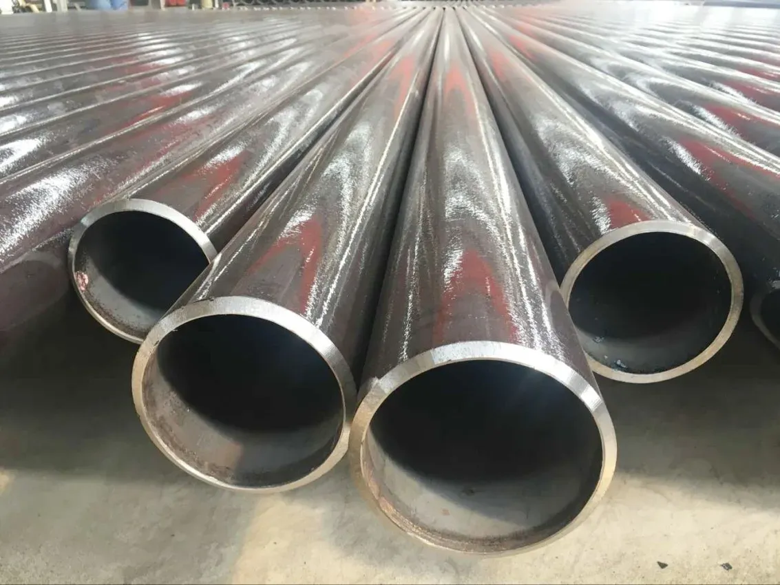 Close-up of seamless carbon steel pipe ends, OD 10.3-1219mm