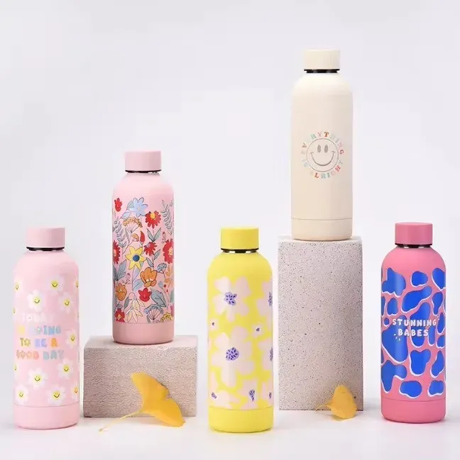 Insulated water bottle with custom print