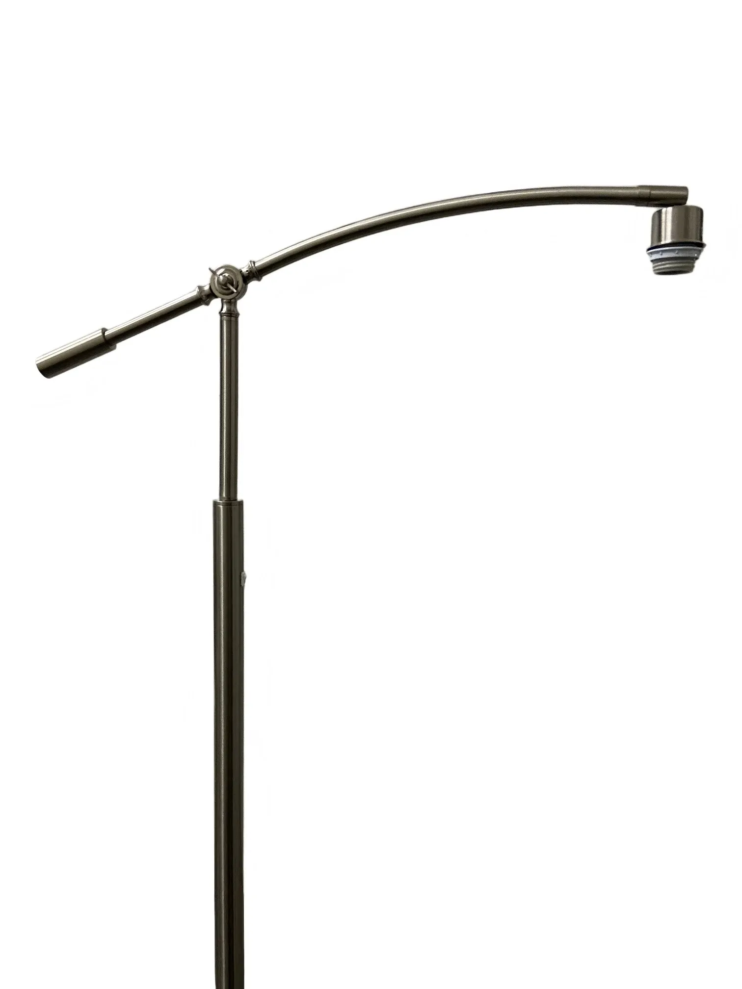 SPF-2603-ccurved-adjustable-arm-floor-lamp-metal-frame-socket-detail