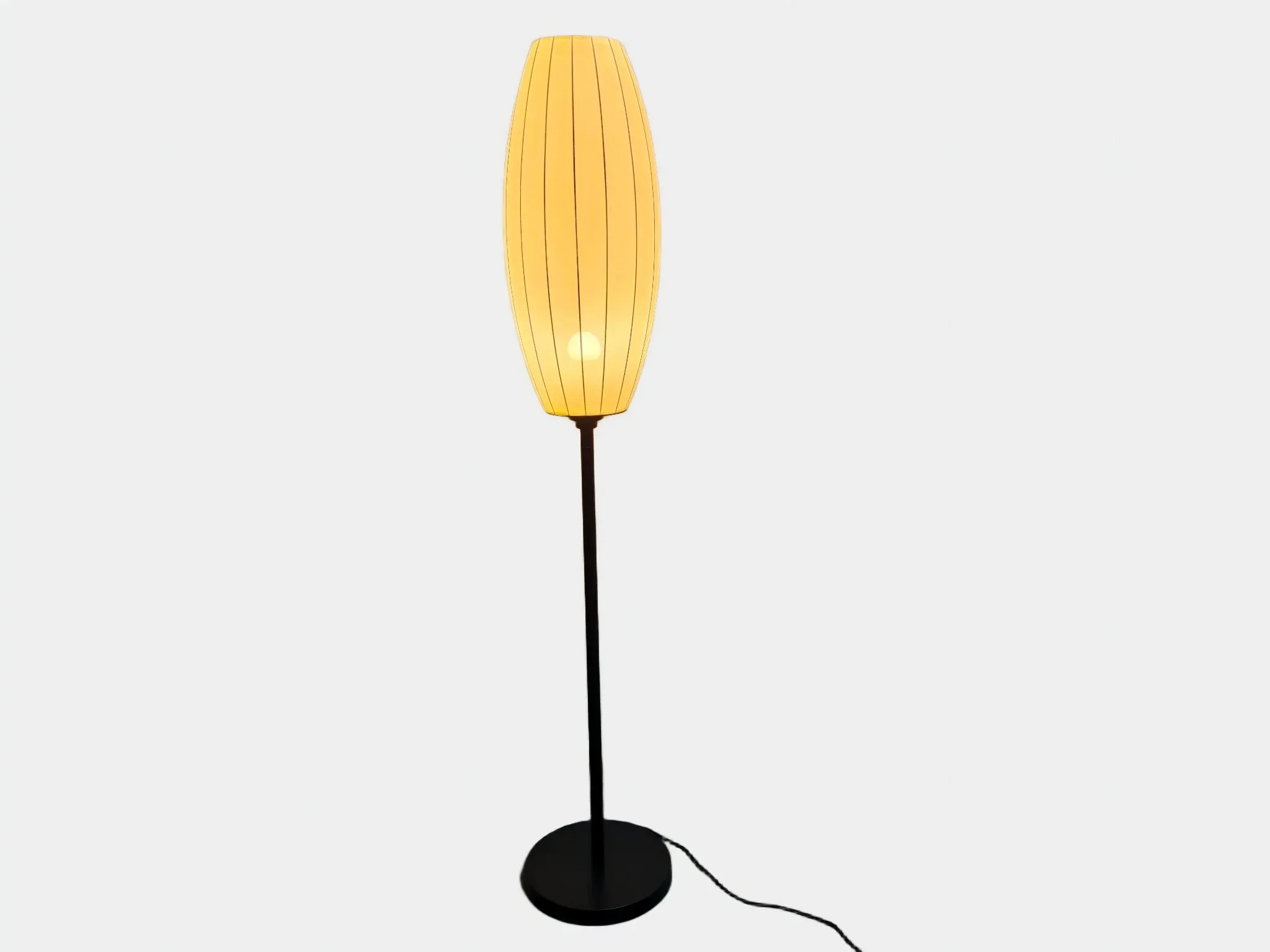 spf-2610-black-floor-lamp-warm-illuminated-front-view