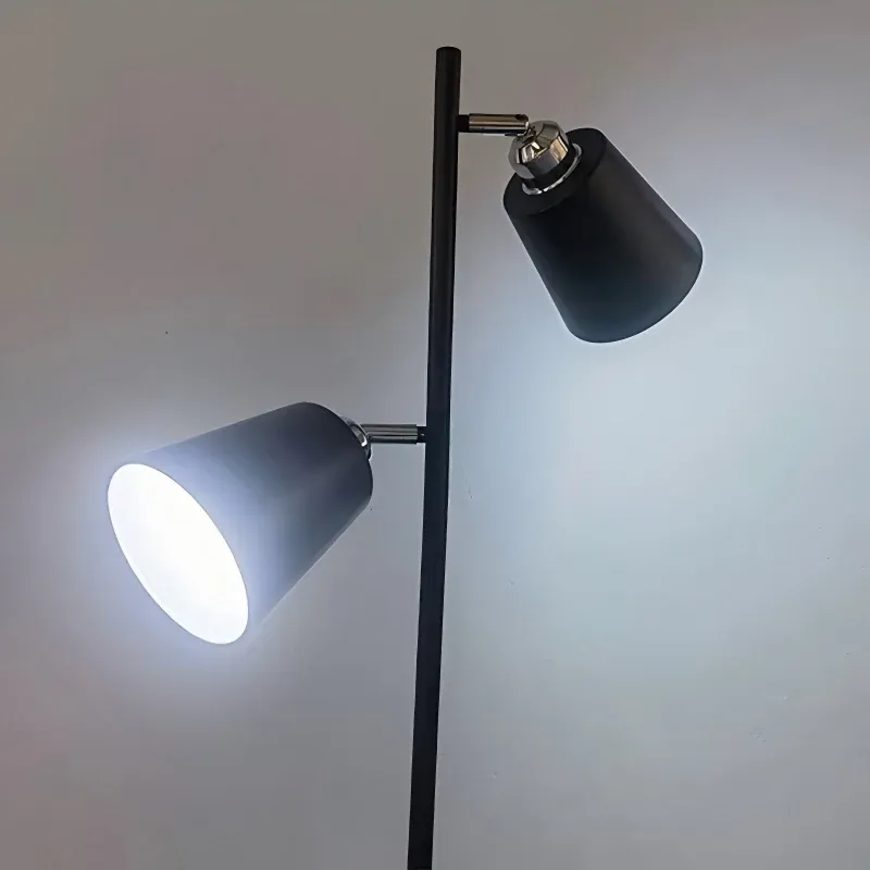 spf-2612-black-metal-dual-head-floor-lamp-illuminated-shade-detail
