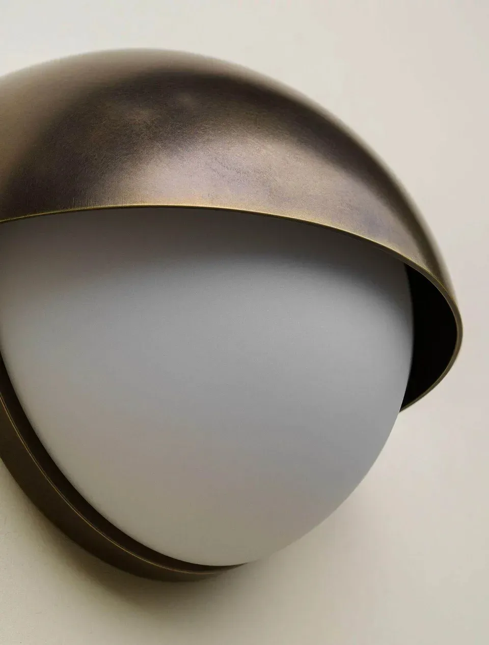 spw-2613-antique-brass-dome-wall-sconce-opal-glass-detail