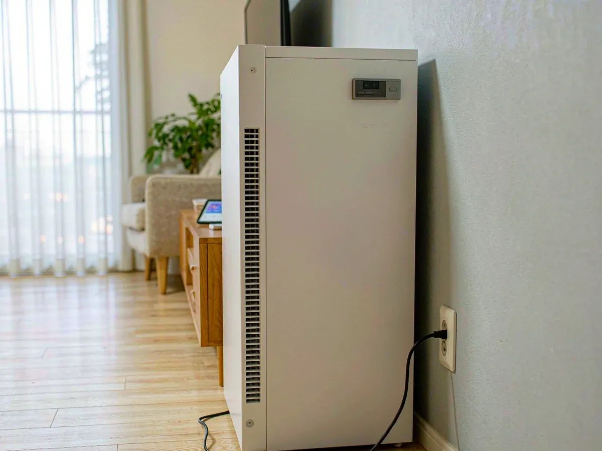integrated-inverter-battery-vs-separate