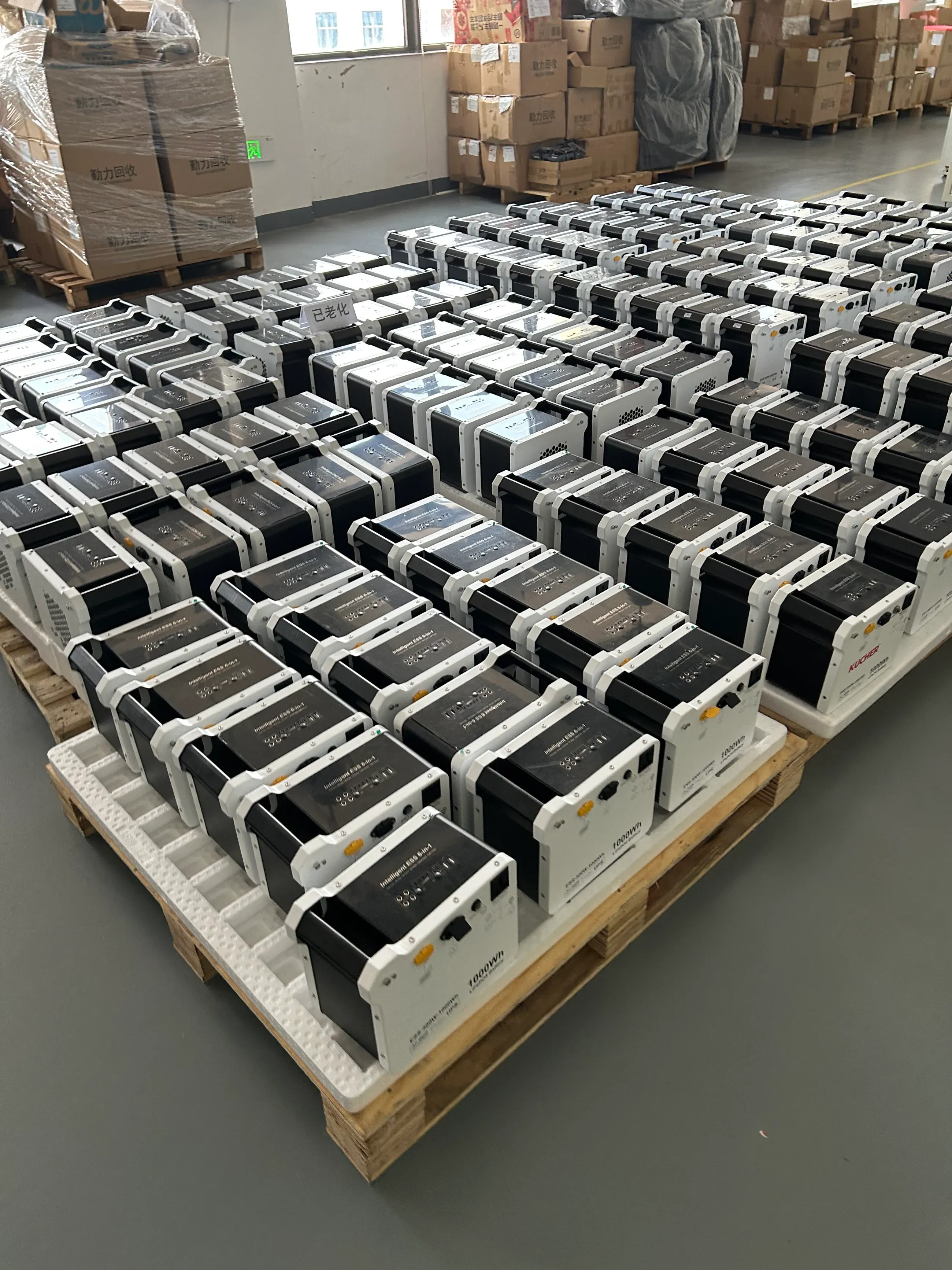 LinkPower 1kWh, 2kWh and 4kWh LiFePO4 portable power stations for distributor capacity comparison