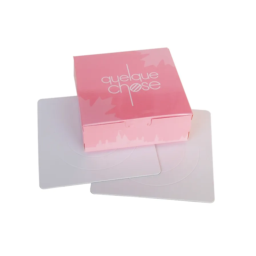 white-square-cake-board-with-bakery-box