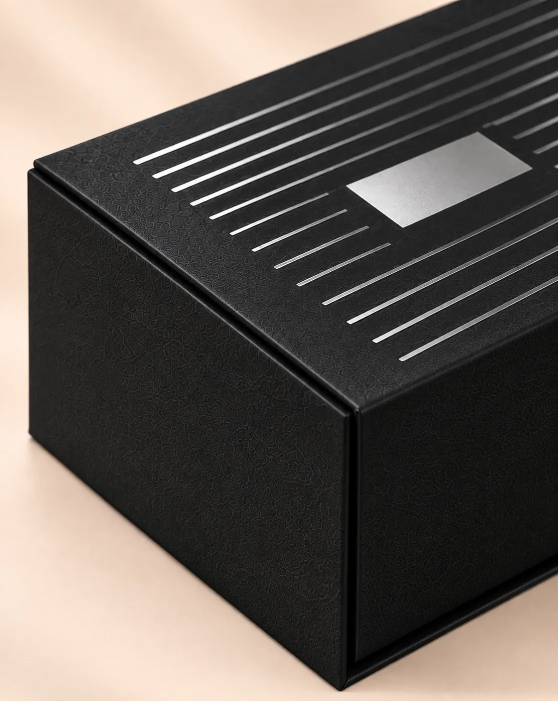 PB-011_04_Magnetic_Closure