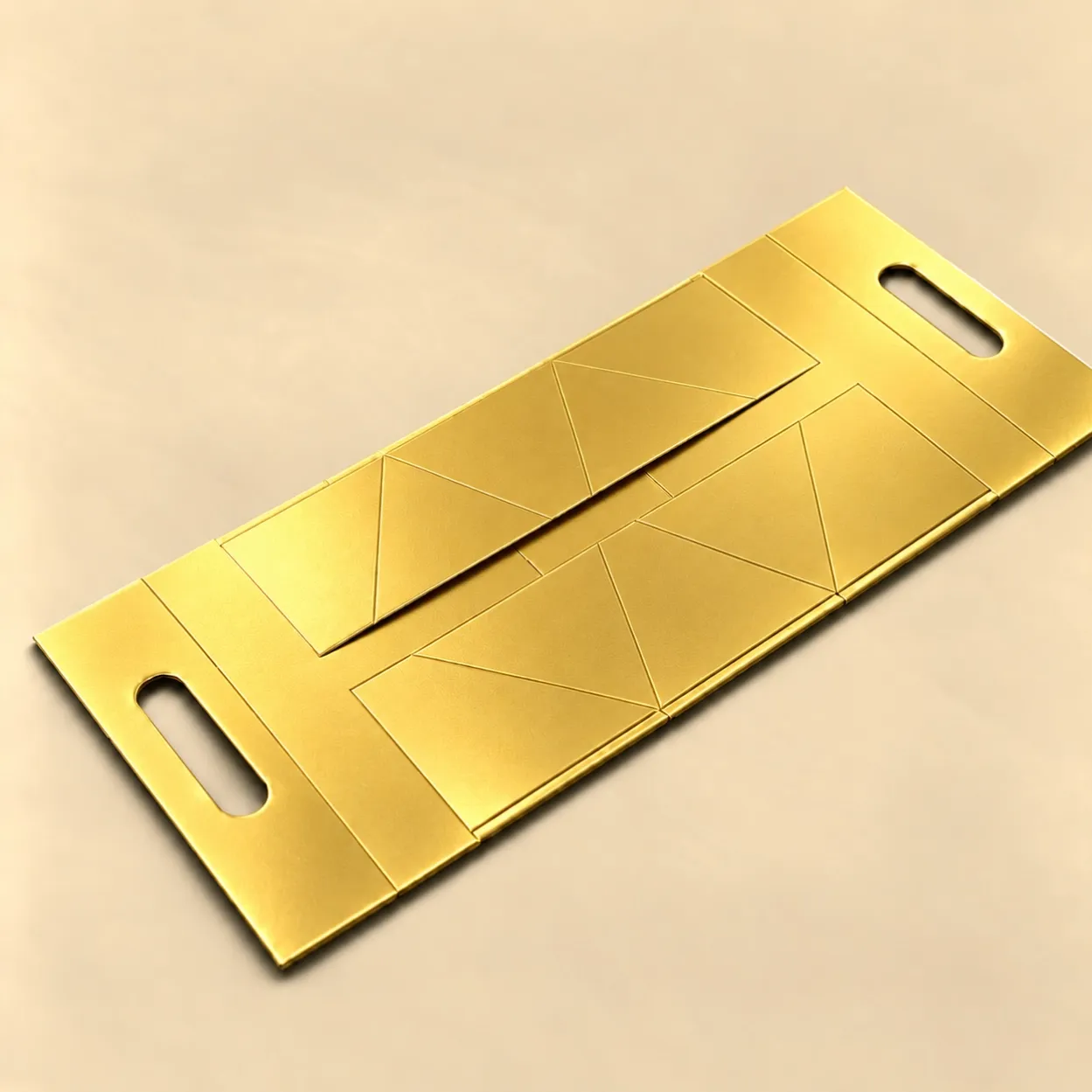 FB-001_Gold_03_Flat_Pack