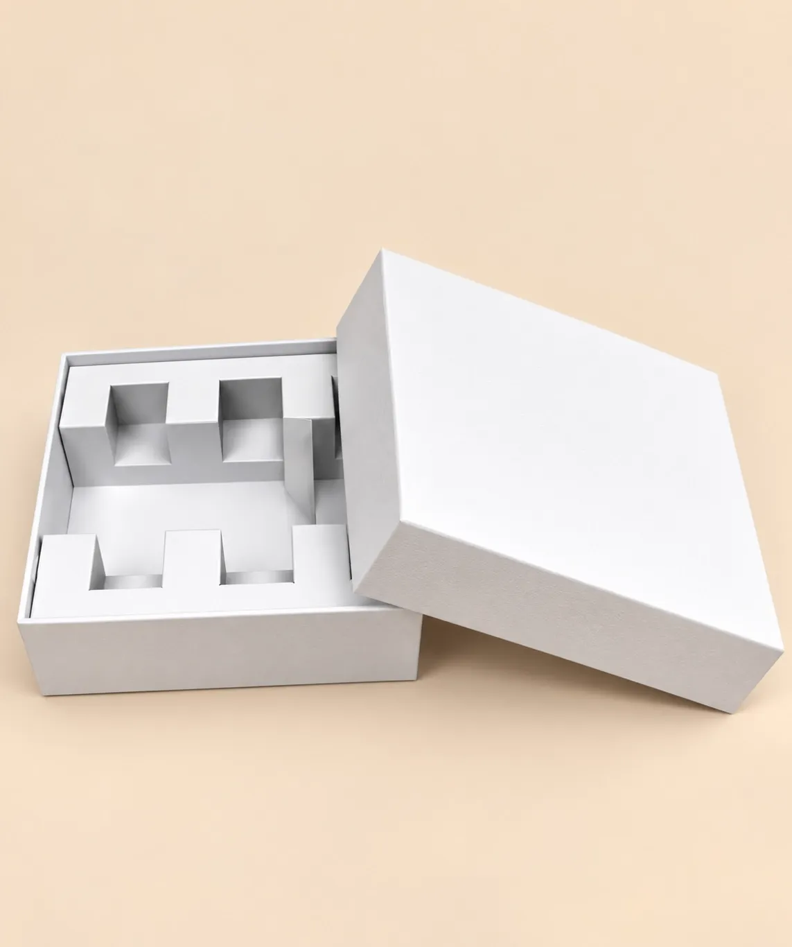 PB-002_White_02_Box_and_Inner